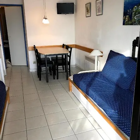 With Sea View, Aircondition And Parking Apartment Cannes